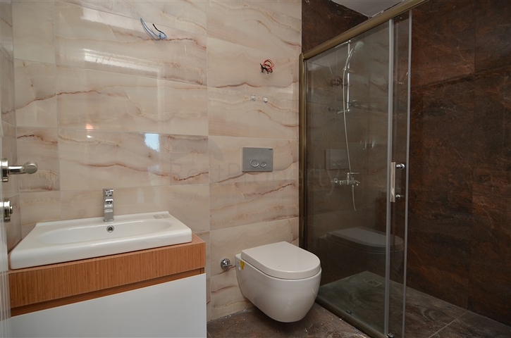 شقة فاخرة باطلالة بحرية ضمن مجمع سكني خمس نجوم في كار جي جاك / الانيا 