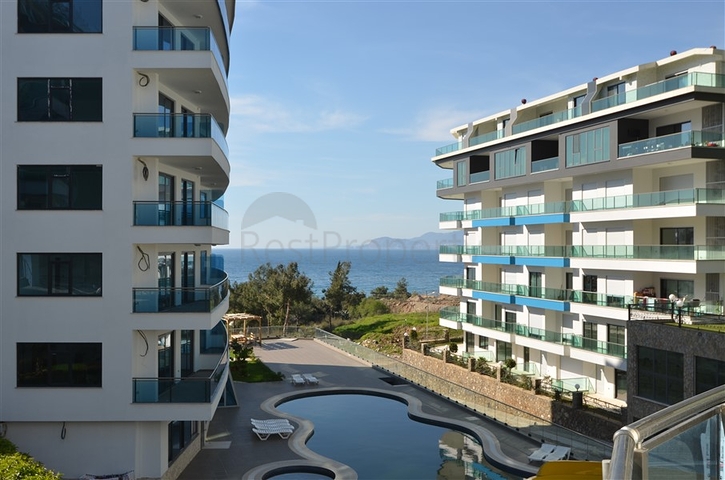 شقة فاخرة باطلالة بحرية ضمن مجمع سكني خمس نجوم في كار جي جاك / الانيا 