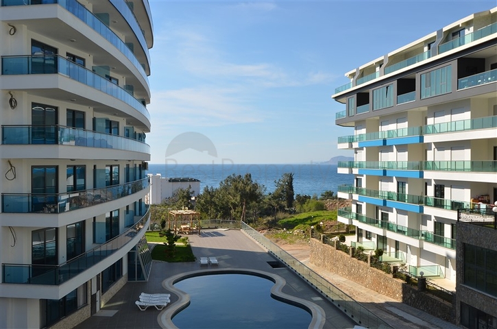 شقة فاخرة باطلالة بحرية ضمن مجمع سكني خمس نجوم في كار جي جاك / الانيا 