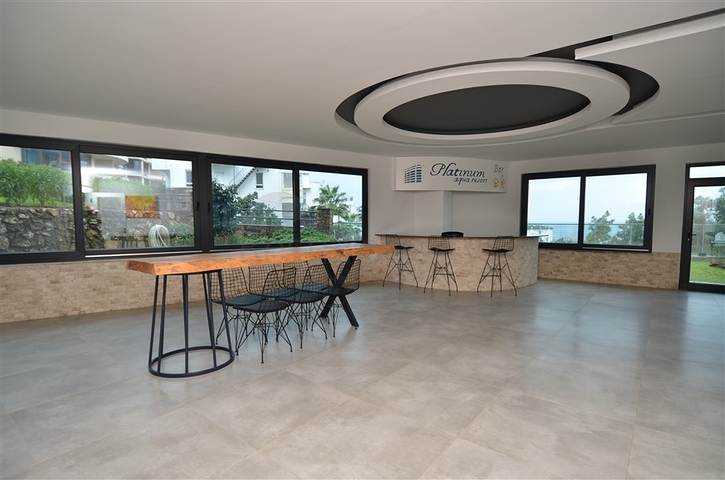 شقة فاخرة باطلالة بحرية ضمن مجمع سكني خمس نجوم في كار جي جاك / الانيا 