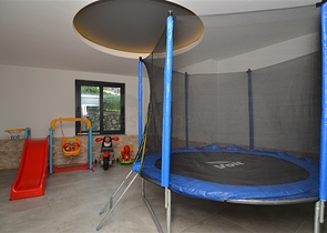 شقة فاخرة باطلالة بحرية ضمن مجمع سكني خمس نجوم في كار جي جاك / الانيا 