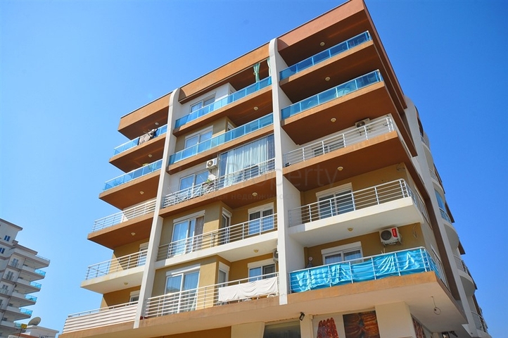 شقة بسعر مخفض في الانيا - مهموتلار 