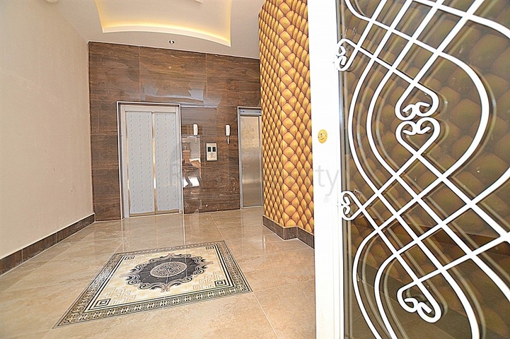 شقة قريبة من البحر - تصميم غرفتين وصالة ضمن مجمع سكني جديد في مهموتلار / الانيا 