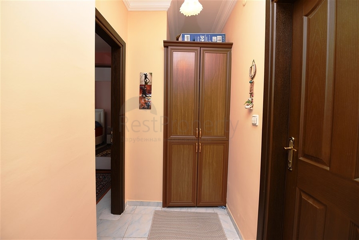 شقة مؤثثة في منطقة حيوية في اوبا 