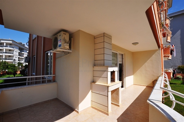 شقة للبيع في الانيا - اوبا ، ضمن منطقة حيوية قريبة من البحر 