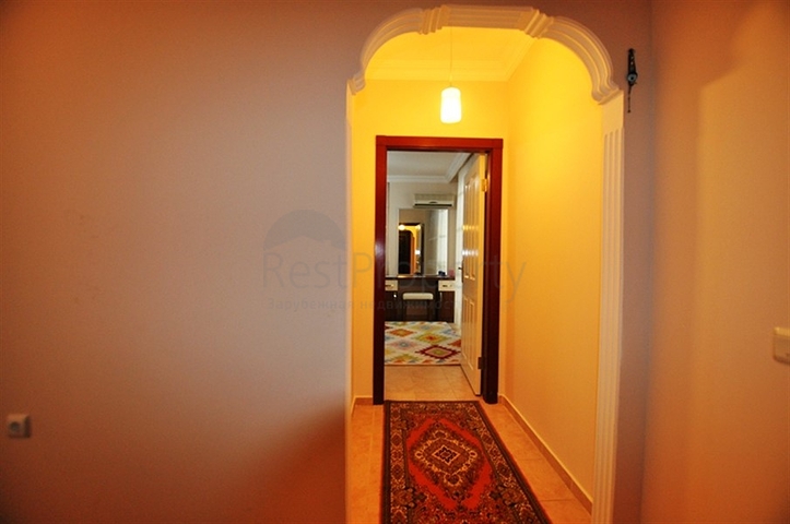 شقة للبيع في الانيا - اوبا ، ضمن منطقة حيوية قريبة من البحر 