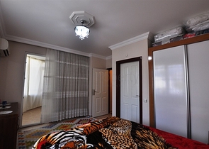 شقة للبيع في الانيا - اوبا ، ضمن منطقة حيوية قريبة من البحر 