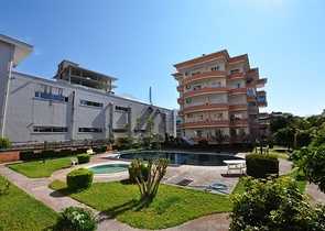 شقة للبيع في الانيا - اوبا ، ضمن منطقة حيوية قريبة من البحر 