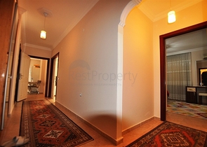 شقة للبيع في الانيا - اوبا ، ضمن منطقة حيوية قريبة من البحر 