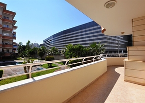 شقة للبيع في الانيا - اوبا ، ضمن منطقة حيوية قريبة من البحر 