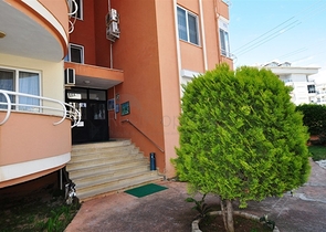 شقة للبيع في الانيا - اوبا ، ضمن منطقة حيوية قريبة من البحر 