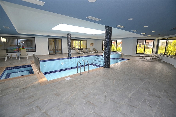 ضمن مجمع فاخر - شقة غرفة نوم وصالة للبيع في اوبا / الانيا 