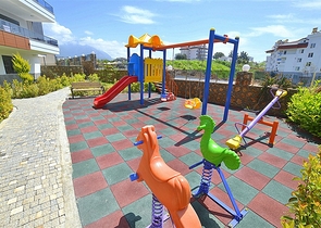 ضمن مجمع فاخر - شقة غرفة نوم وصالة للبيع في اوبا / الانيا 