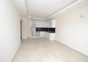 ضمن مجمع فاخر - شقة غرفة نوم وصالة للبيع في اوبا / الانيا 