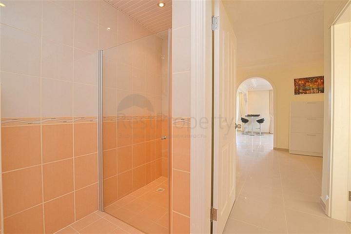 شقة ثلاث غرف وصالة دوبلكس مؤثثة - ضمن مجمع سكني في مهموتلار / الانيا 