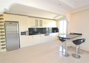 شقة ثلاث غرف وصالة دوبلكس مؤثثة - ضمن مجمع سكني في مهموتلار / الانيا 