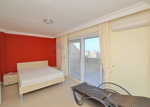 شقة ثلاث غرف وصالة دوبلكس مؤثثة - ضمن مجمع سكني في مهموتلار / الانيا 