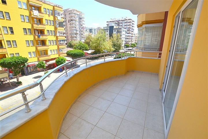 للبيع من المالك مباشرة - شقة غرفتين وصالة في مهموتلار / الانيا