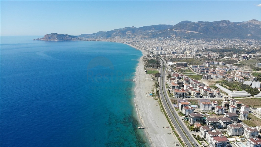 على البحر مباشرة - مشروع سكني قيد الانشاء مع امكانية التقسيط - في كاستل / الانيا 