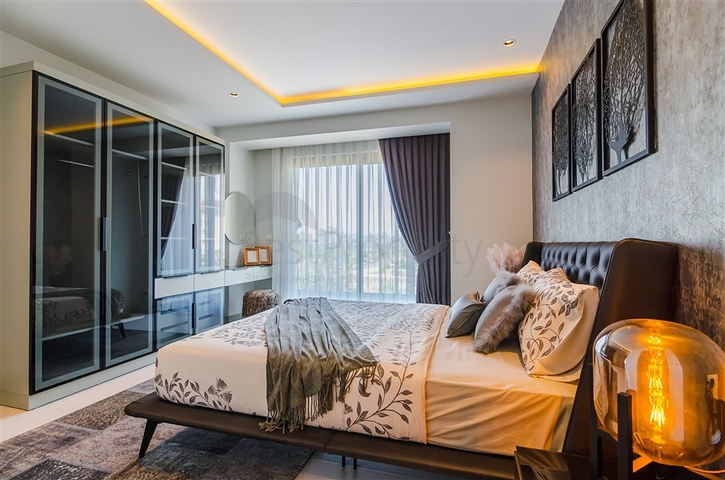 على البحر مباشرة - مشروع سكني قيد الانشاء مع امكانية التقسيط - في كاستل / الانيا 