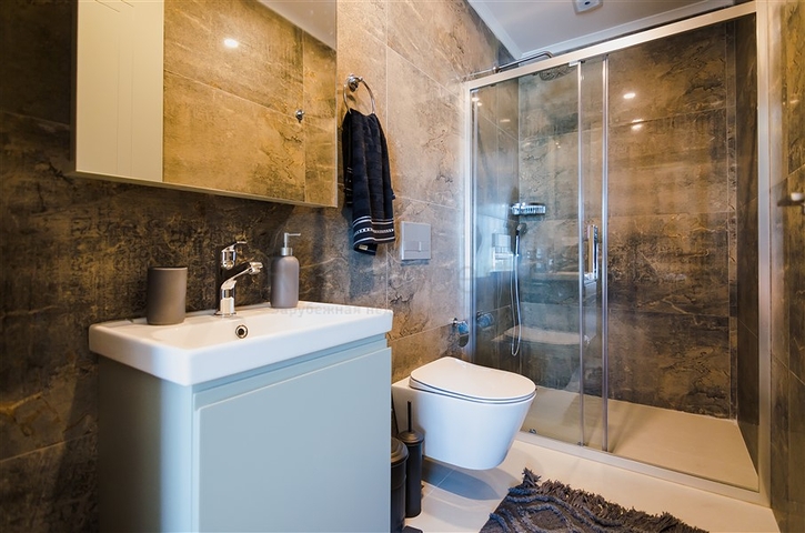 على البحر مباشرة - مشروع سكني قيد الانشاء مع امكانية التقسيط - في كاستل / الانيا 