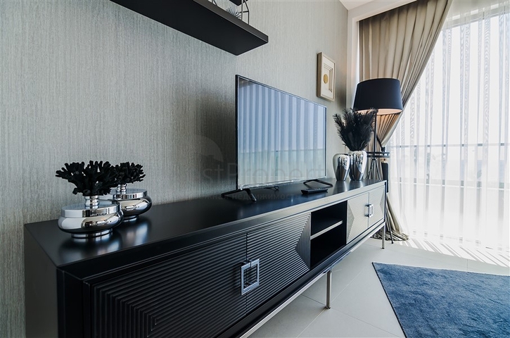 على البحر مباشرة - مشروع سكني قيد الانشاء مع امكانية التقسيط - في كاستل / الانيا 