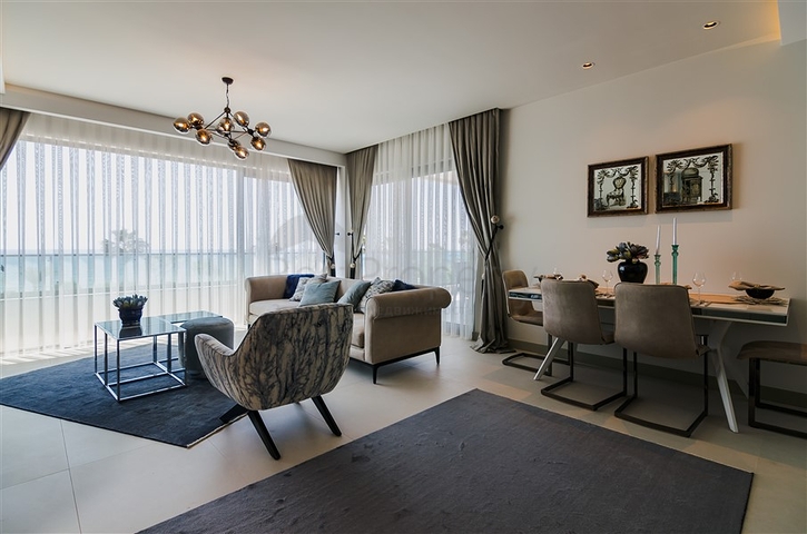 على البحر مباشرة - مشروع سكني قيد الانشاء مع امكانية التقسيط - في كاستل / الانيا 