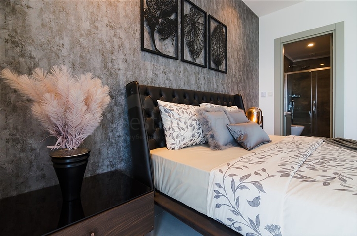 على البحر مباشرة - مشروع سكني قيد الانشاء مع امكانية التقسيط - في كاستل / الانيا 