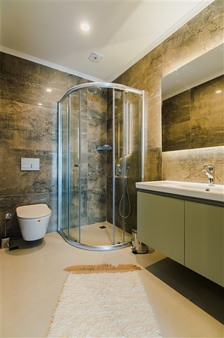 على البحر مباشرة - مشروع سكني قيد الانشاء مع امكانية التقسيط - في كاستل / الانيا 