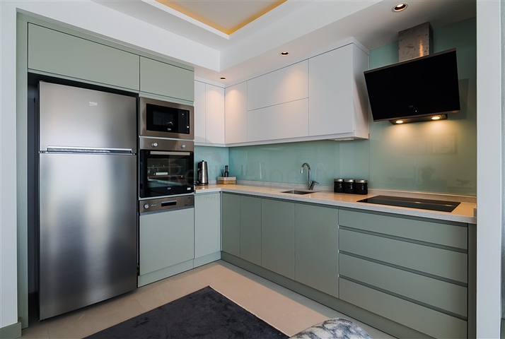 على البحر مباشرة - مشروع سكني قيد الانشاء مع امكانية التقسيط - في كاستل / الانيا 