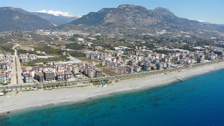 على البحر مباشرة - مشروع سكني قيد الانشاء مع امكانية التقسيط - في كاستل / الانيا 