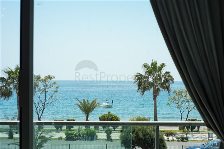 على البحر مباشرة - مشروع سكني قيد الانشاء مع امكانية التقسيط - في كاستل / الانيا 