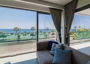 على البحر مباشرة - مشروع سكني قيد الانشاء مع امكانية التقسيط - في كاستل / الانيا 