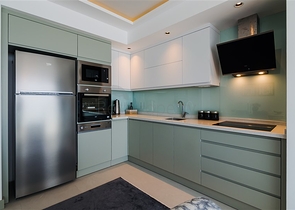 على البحر مباشرة - مشروع سكني قيد الانشاء مع امكانية التقسيط - في كاستل / الانيا 