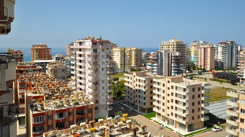 شقة عائلية واسعة ضمن مجمع سكني بسعر مميز جدا -في مهموتلار - الانيا 