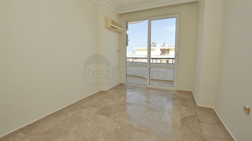 شقة عائلية واسعة ضمن مجمع سكني بسعر مميز جدا -في مهموتلار - الانيا 