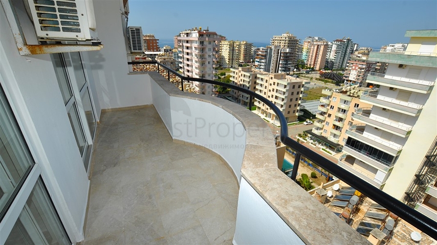 شقة عائلية واسعة ضمن مجمع سكني بسعر مميز جدا -في مهموتلار - الانيا 