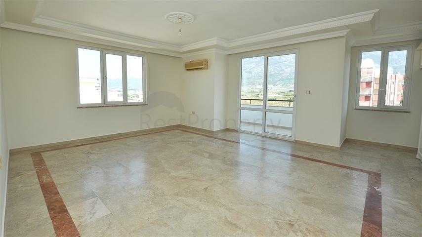 شقة عائلية واسعة ضمن مجمع سكني بسعر مميز جدا -في مهموتلار - الانيا 