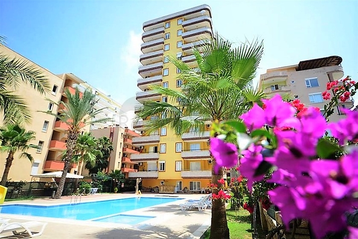 شقة عائلية واسعة ضمن مجمع سكني بسعر مميز جدا -في مهموتلار - الانيا 