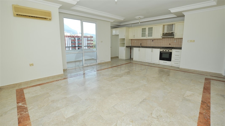 شقة عائلية واسعة ضمن مجمع سكني بسعر مميز جدا -في مهموتلار - الانيا 