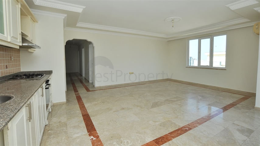 شقة عائلية واسعة ضمن مجمع سكني بسعر مميز جدا -في مهموتلار - الانيا 