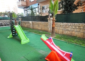 شقة عائلية واسعة ضمن مجمع سكني بسعر مميز جدا -في مهموتلار - الانيا 