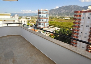 شقة عائلية واسعة ضمن مجمع سكني بسعر مميز جدا -في مهموتلار - الانيا 