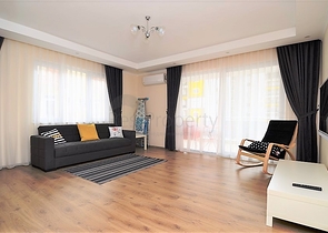 شقة مؤثثة قريبة من البحر - من تصميم غرفتين وصالة في مهموتلار - الانيا