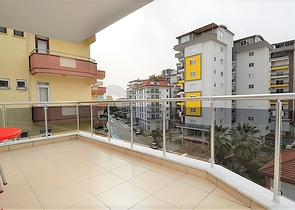 شقة مؤثثة قريبة من البحر - من تصميم غرفتين وصالة في مهموتلار - الانيا