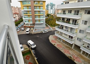 شقة مؤثثة قريبة من البحر - من تصميم غرفتين وصالة في مهموتلار - الانيا