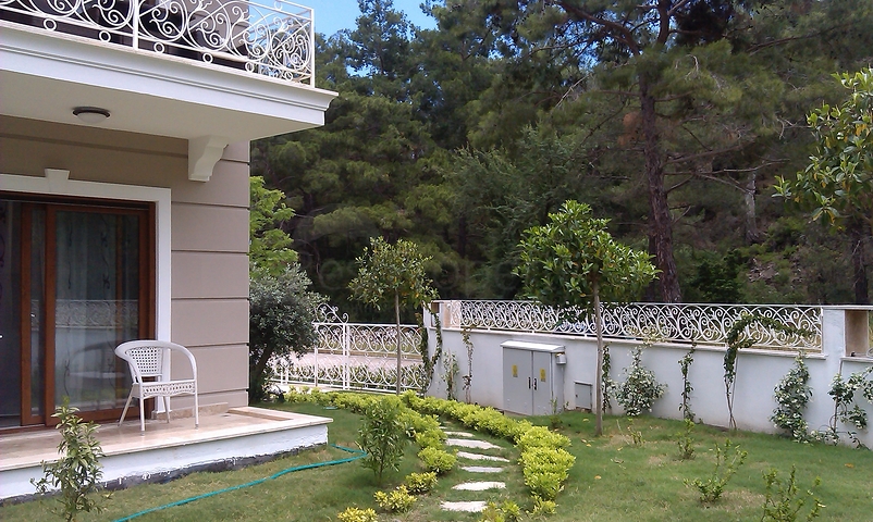 شقة 1 + 1 مع أثاث في Camyuva Kemer