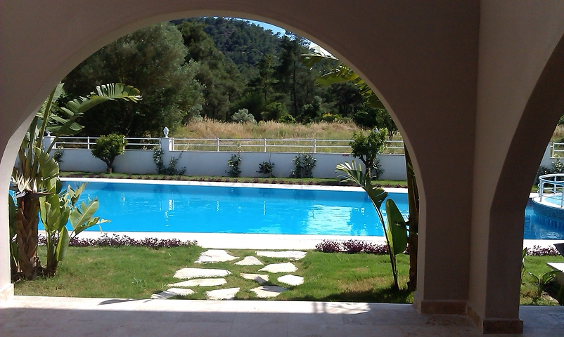 شقة 1 + 1 مع أثاث في Camyuva Kemer