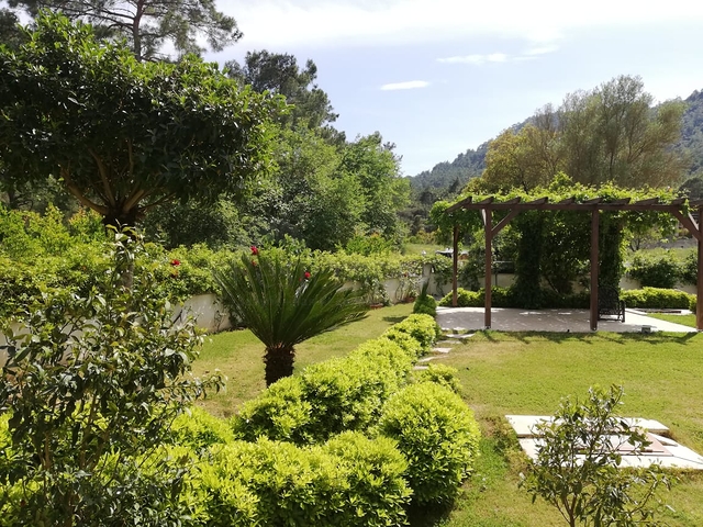 شقة 1 + 1 مع أثاث في Camyuva Kemer