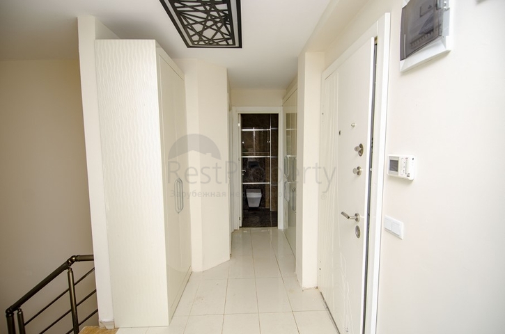 شقة 2 + 1 في مجمع 150 م من البحر